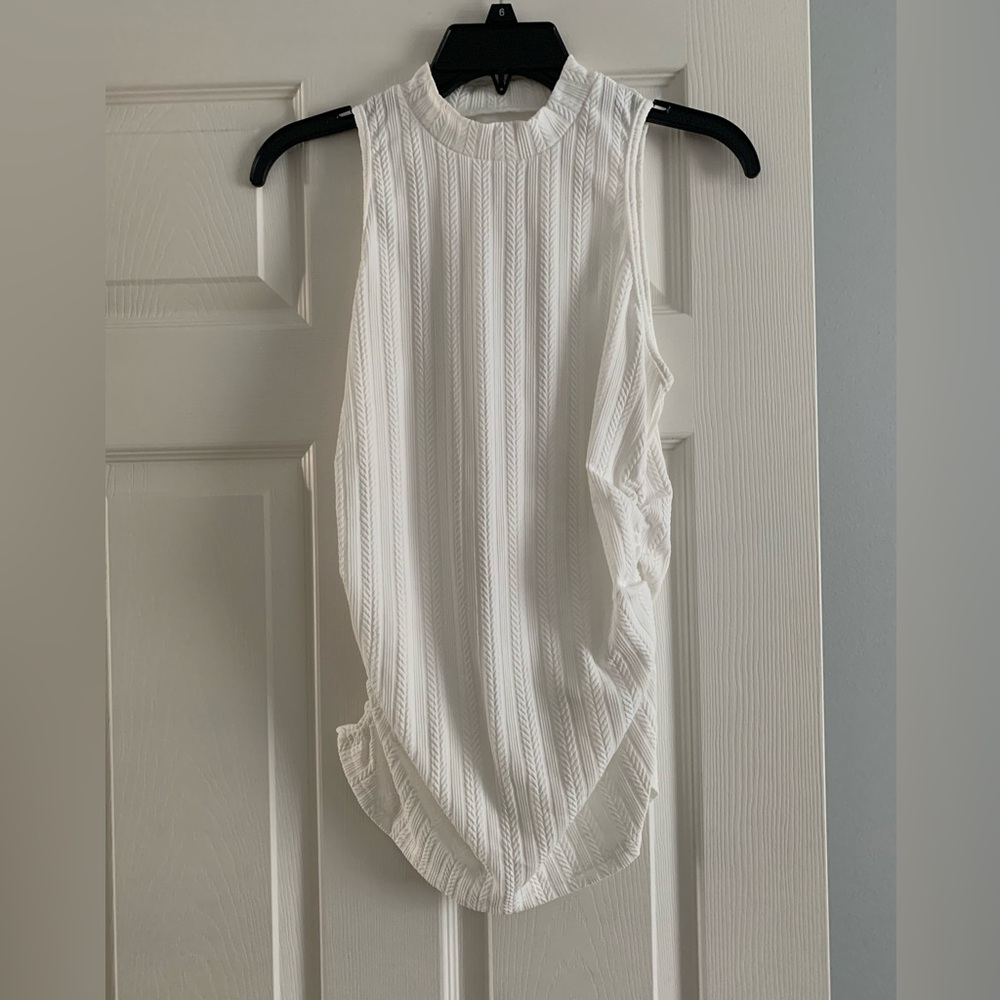 Patterned white sleeveless  top